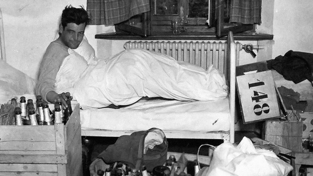 История одной фотографии: легендарное эпическое похмелье, 4 мая 1945 года