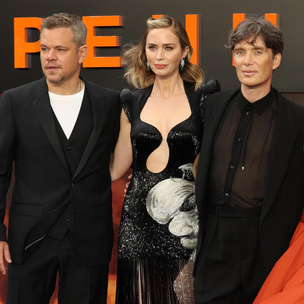 Почему Кристофер Нолан, Мэтт Дэймон и Эмили Блант встали и ушли с премьеры своего же фильма «Оппенгеймер»?