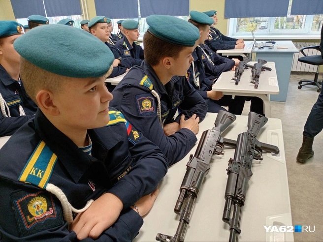 Идея создать кадетский класс появилась еще в советские времена | Источник: Анастасия Фокина / YA62.RU
