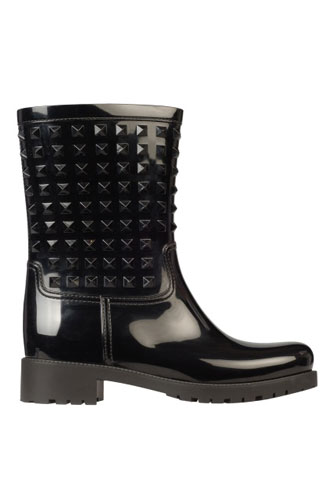 Сапоги ValentinoЦена: 24 560 руб.
Где купить: aizel.ru