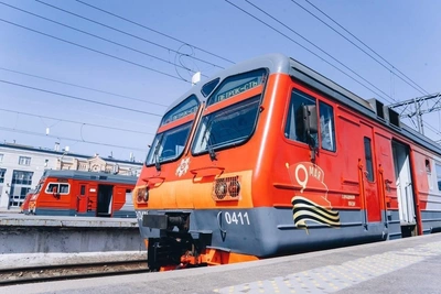 Для петербургских дачников добавят электрички в выходные