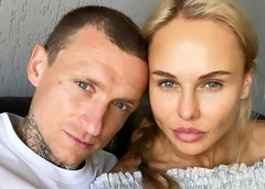 «С маленьким ребенком вышли на мороз!»: жена Мамаева объяснила, из-за чего тот устроил скандал в самолете