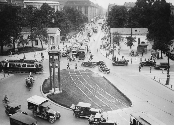 Светофор на Потсдамерплац, Берлин, 1925 | Источник: Getty Images