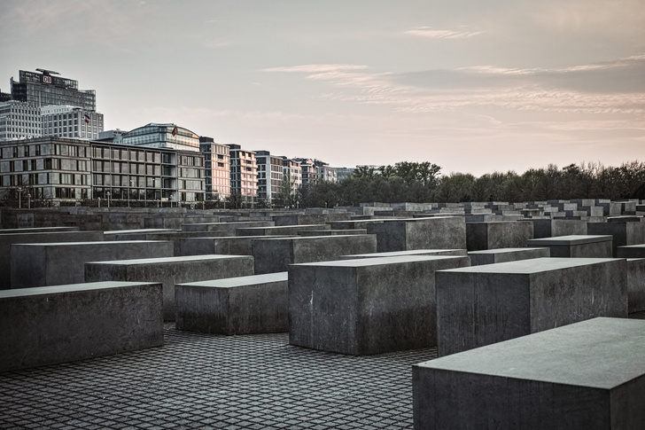Фото №13 - Памятники жертвам Холокоста: пять современных мемориалов