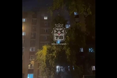 Пожар в общежитии на Хользунова: пострадали двое