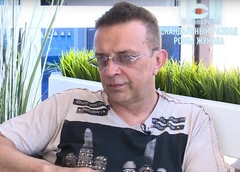 Рома Жуков съехал от жены