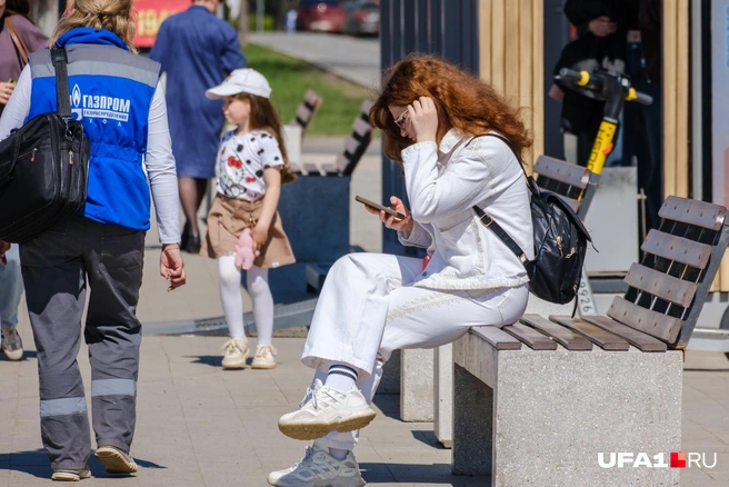 Вся в белом, как ангел | Источник: Булат Салихов / UFA1.RU