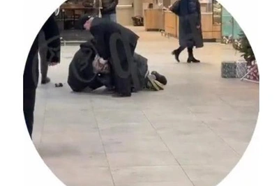 Youth Dies in City Mall Security Clash