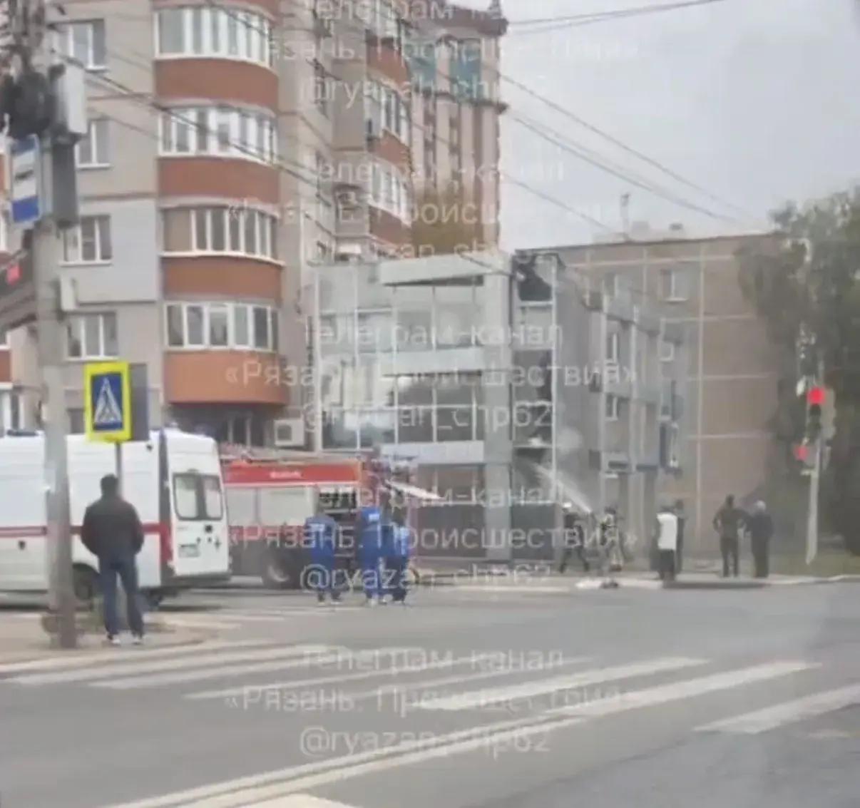 Пожар в центре Рязани: горит здание на Семашко
