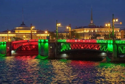 У мостов Петербурга изменится подсветка в честь Дня пограничника
