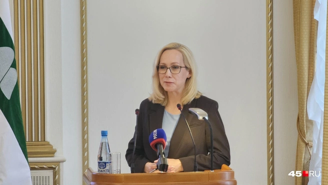 Исполняющий обязанности директора департамента здравоохранения Екатерина Ютяева | Источник: Дарья Никитченко / 45.RU