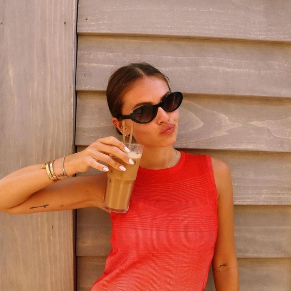 Какой стала самая красивая девочка в мире, которую раньше обожали все: 20 честных фото | Источник: соцсети