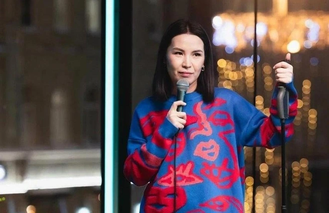 Изначально комик планировала выступить в Тюмени 19 июня, но по объективным причинам дату концерта поменяли | Источник: Сауле Юсупова / Vk.com