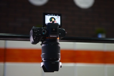 В Екатеринбурге пристав поймал фотографа-должника через фотосессию