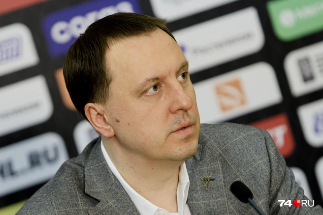 Алексей Волков в прошлом профессиональный хоккеист, в Челябинске он раньше не работал | Источник: Наталья Лапцевич