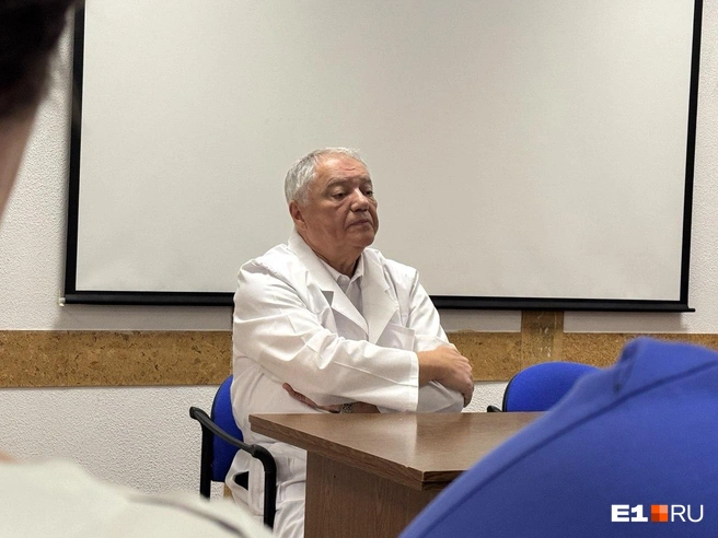 Летом министр здравоохранения РФ Михаил Мурашко поручил проверить Уральский институт кардиологии, которым до недавнего времени руководил Ян Габинский (на фото) | Источник: Ксения Маринина / E1.RU