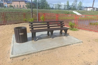 Лавочки и урны из переработанного пластика делают в Забайкалье