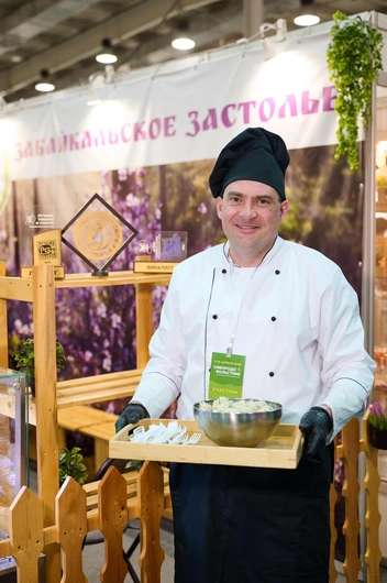 Есть и авторские позиции, которыми угощают иркутян на выставке | Источник: Святогор Брагин