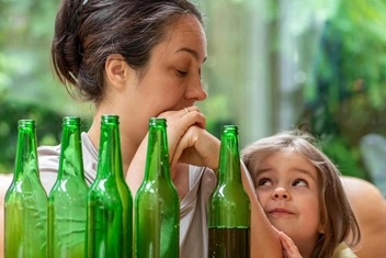 «Как перестать бояться пьяных людей, если выросла в семье алкоголиков?»