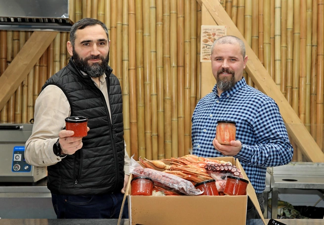 Компания получила круглосуточную логистику для партнеров из разных часовых поясов и прямой доступ к поставщикам редких морепродуктов | Источник: Юлия Мукан