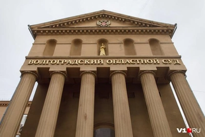 17-летнюю волгоградку будут судить за поджог станций