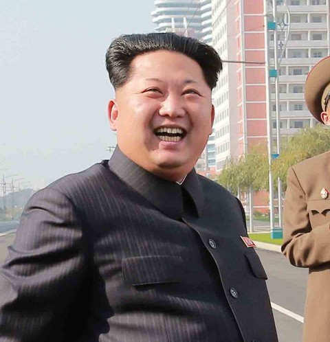 Ким Чен Ын впервые появился на публике после слухов о смерти – фото