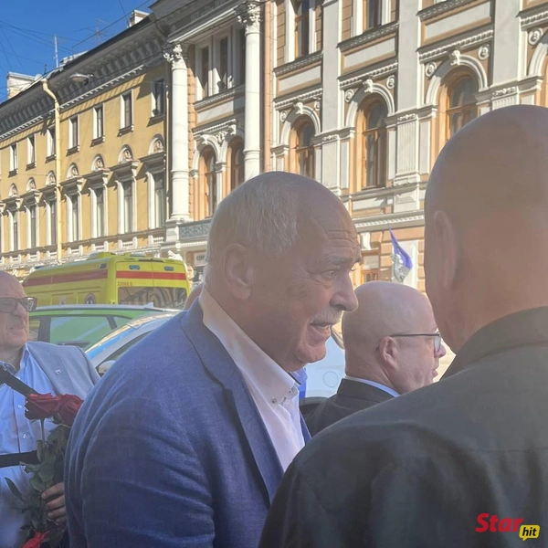 Николай Буров