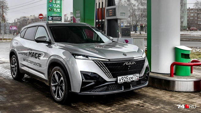 Мотор допускает использование бензина АИ-92, но при форсировке 130 л. с. с литра на душе спокойнее, если кормить его 95-м | Источник: Артем Краснов