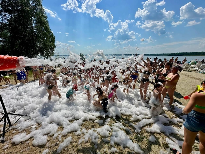Куда же без пенной вечеринки?  | Источник: «Лесная сказка»