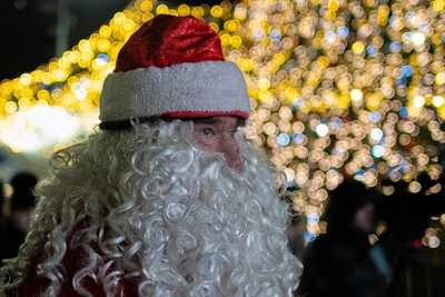 Во Владивостоке откроют новогодний городок и резиденцию Деда Мороза