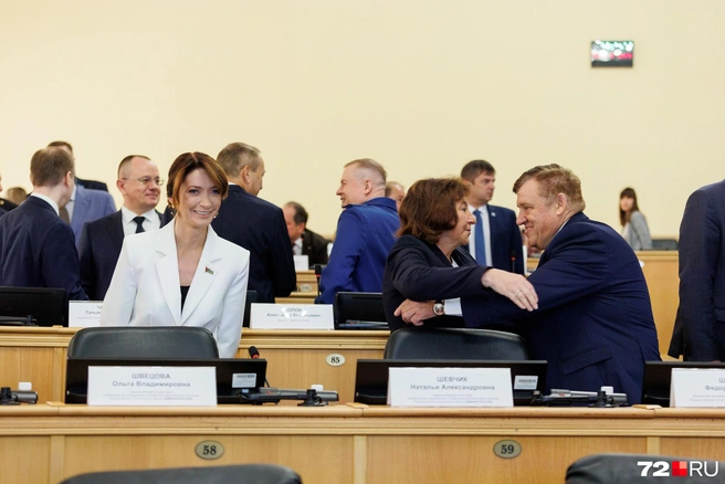 Наталья Шевчик рада видеть Федора Шишкина  | Источник: Ирина Шарова / 72.RU