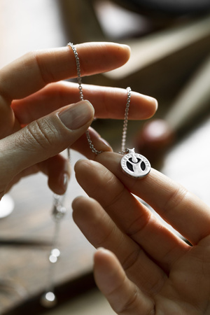 Фото №1 - Украшения со смыслом: Bvlgari развивают сотрудничество с благотворительным фондом Save the Children