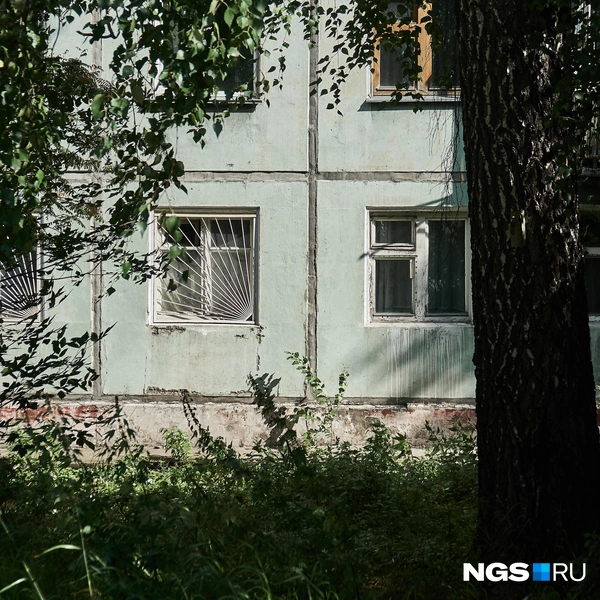 Расселить дом должны были еще в 2024 году, но срок перенесли на 2025 год | Источник: Александр Ощепков / NGS.RU