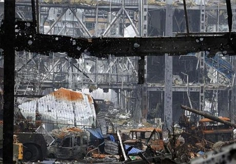 В аэропорту Донецка найдены тела в натовской форме | ya62.ru