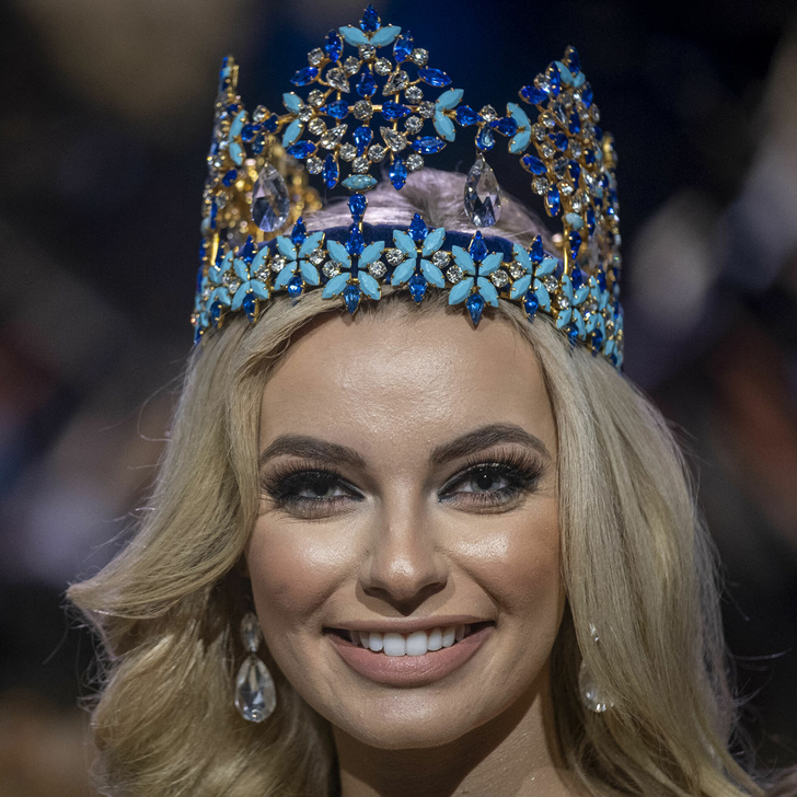 Блондинка с зелёными глазами: новой «Мисс Мира» стала Каролина Белявска из Польши