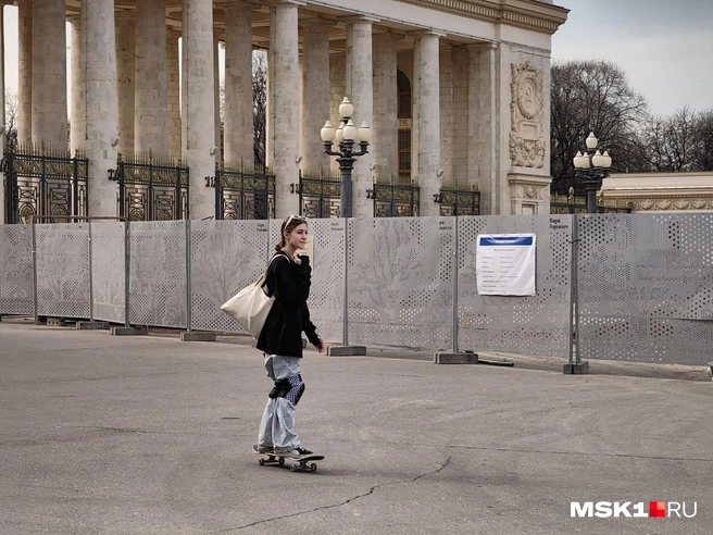 В парк теперь придется заходить сбоку | Источник: Дмитрий Бондарев / MSK1.RU