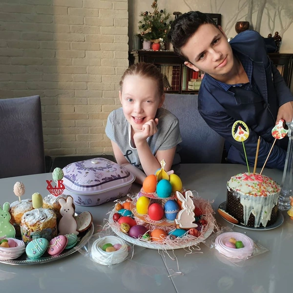 Елена очень любит своих детей