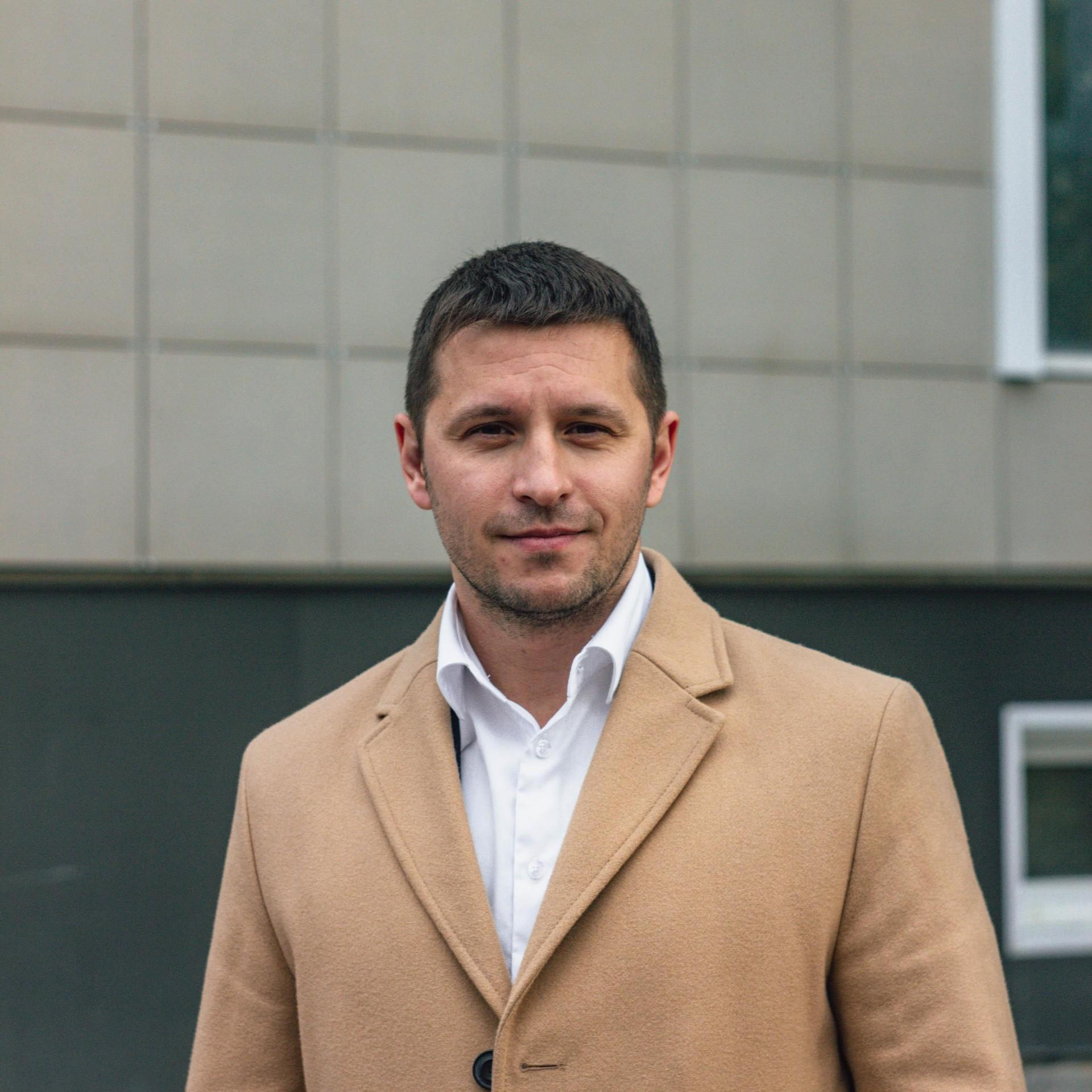 <p>Илья Гудошник</p>
