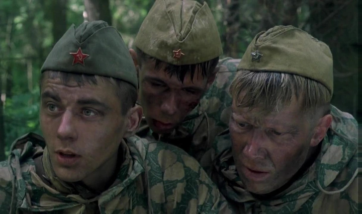 Пробирают до слез: 25 лучших фильмов и сериалов о войне, которые советуют зрители, а не критики | Источник: Кадр из фильма «Звезда» (2002)