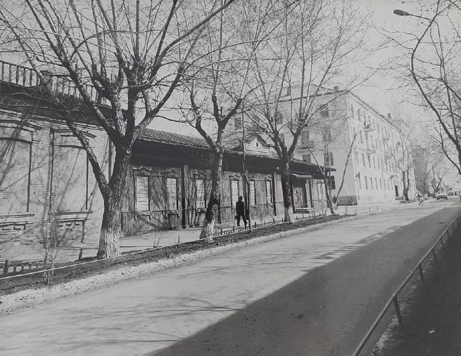 Вид на ул. Пичугина, от Советской до Куйбышева, в 1978 году | Источник: Комитет по делам архивов Курганской области / vk.com