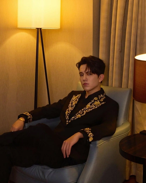 «Испуганный маленький мальчик»: из-за чего Димаш Кудайберген раскритиковал блогера Олжаса Байдильдинова | Источник: Instagram Димаша Кудайбергена