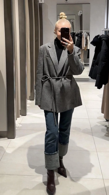 Талию можно подчеркнуть тонким кожаным шнурком | Источник: Оксана Мамедова