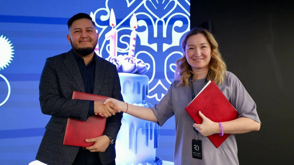 Подписание соглашения со «Школой 21» от «Сбера» | Источник: ykt.ru