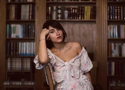 74 удара плетью и запреты: приговор иранской звезде Парасту Ахмади за пение без хиджаба