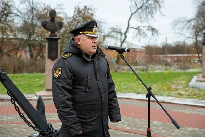 Обстоятельства, которые легли в основу приговора подполковнику Бабамурату Курбаныязову, вполне можно считать приметой времени | Источник: Администрация Кронштадтского района / ВК