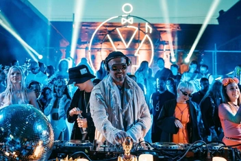 Odyssey Festival объявил полную программу «Петли времени»: более 50 артистов выступят в Санкт-Петербурге