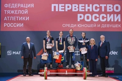 Читинские тяжелоатлетки завоевали серебро на первенстве России