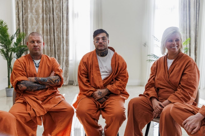 Самые скандальные звезды окажутся под одной крышей на выездной реабилитации — и всё это в эфире | Источник: фото с сайта Starhit.ru