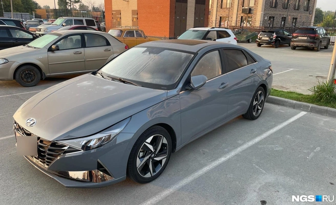 Hyundai Elantra 2023 года из Китая обошлась в 1,7 млн рублей | Источник: Сергей Уланов / NGS.RU