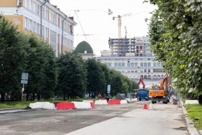 Работы на улице вели в течение всего лета | Источник: Анна Иванюк / екатеринбург.рф